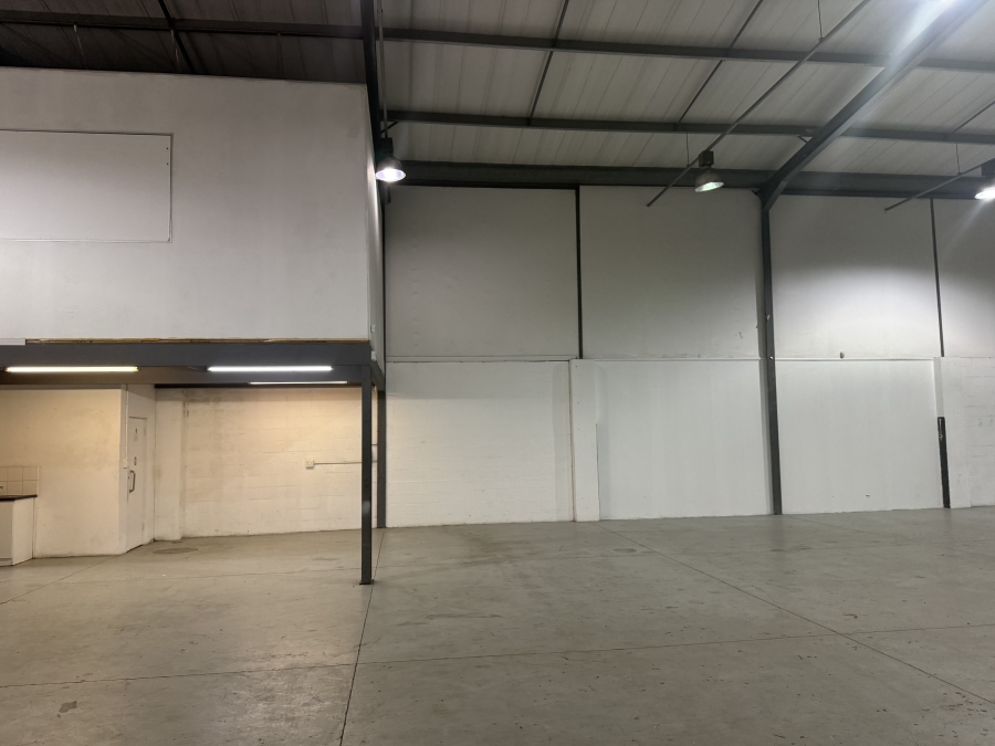 To Let Commercial Property for Rent in Mall Interchange Western Cape